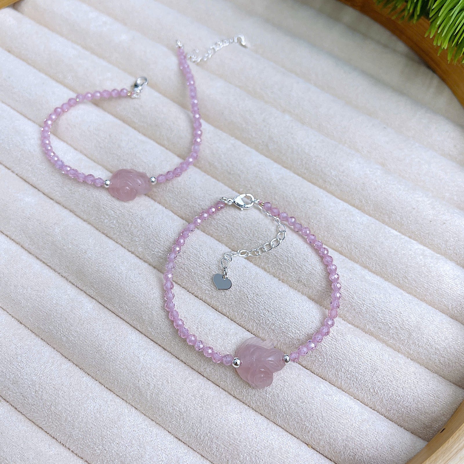 💕 Vòng Tay Thạch Anh Hồng Cắt Giác Mix Hồ Ly – Ngọt Ngào & Thu Hút Tình Duyên